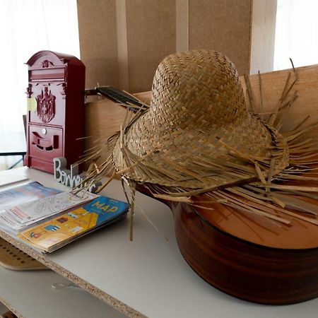 Hotel Flores Riccione Bagian luar foto